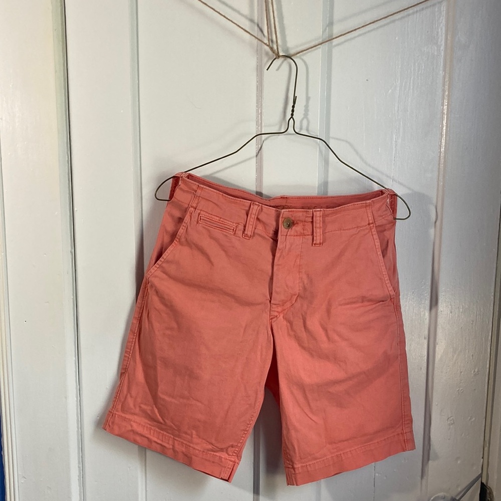 American Eagle salmon pink shorts